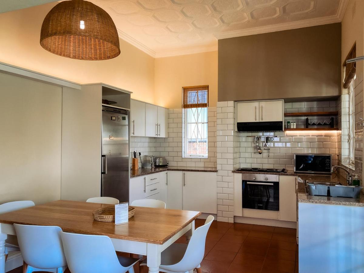 5 Camp Street Guesthouse & Self-Catering Cape Town Exterior photo